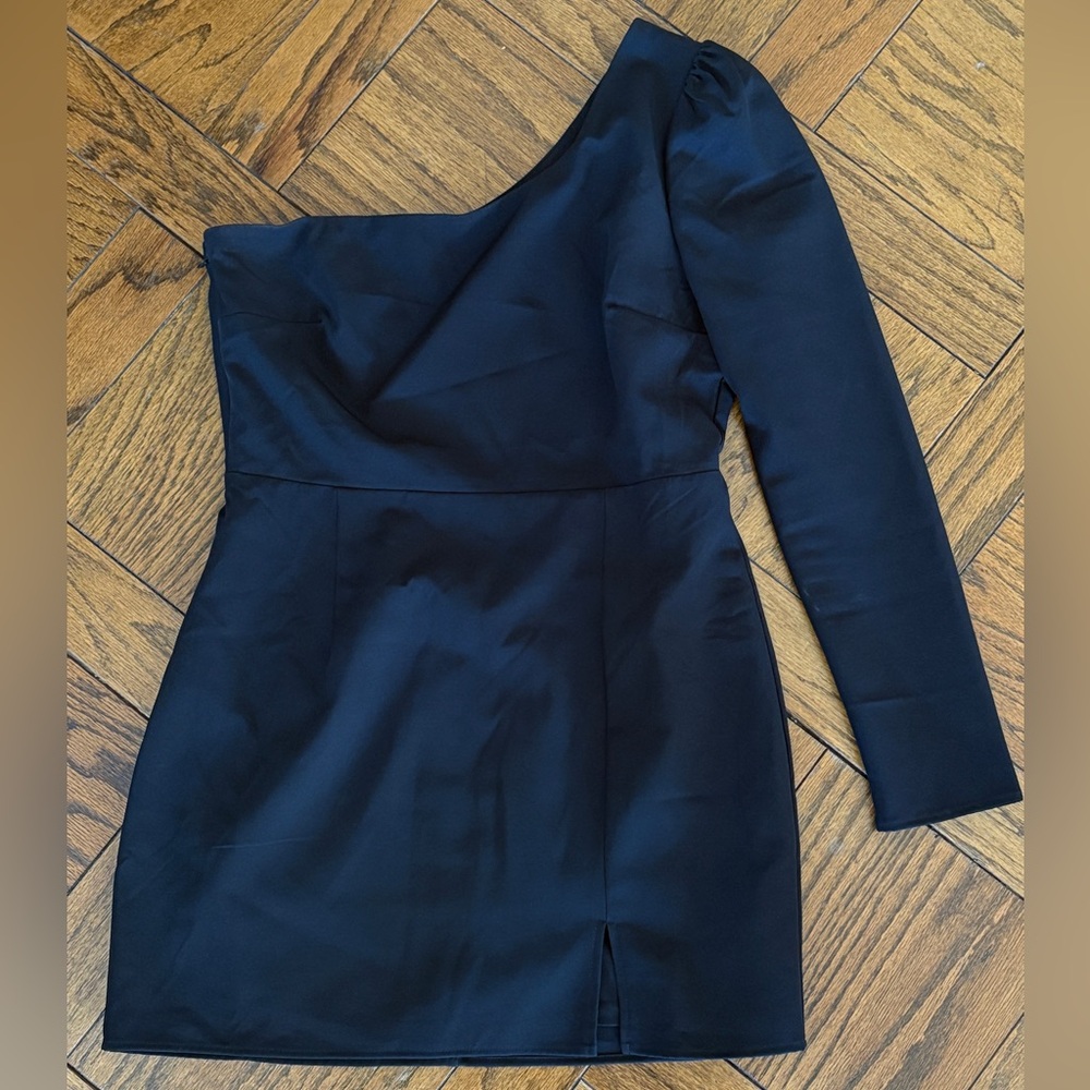 Lulu's Black One-Shoulder Dress